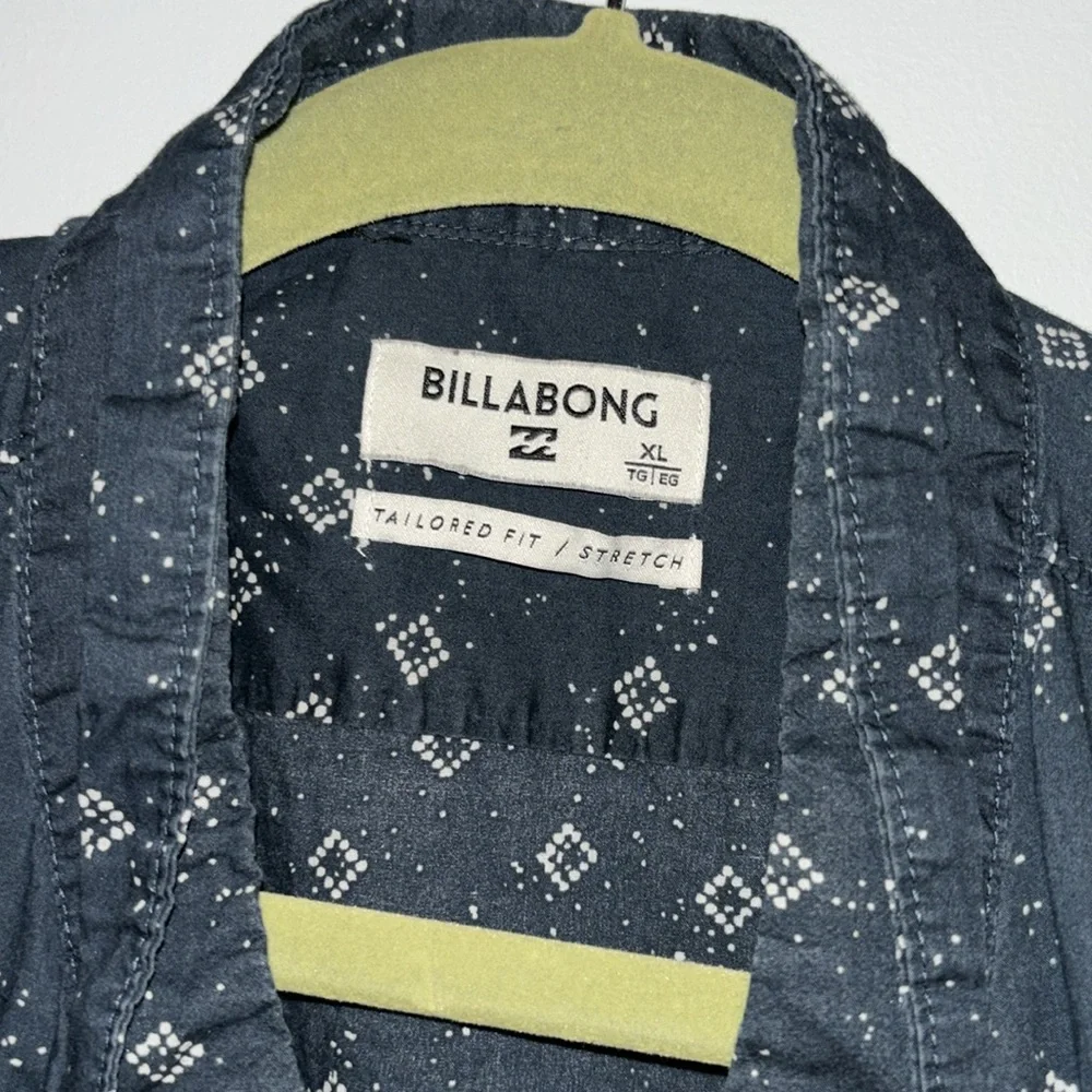 Short sleeved men’s button down xl shirt blue - Picture 2 of 5